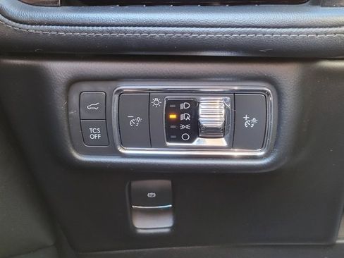 Used 2022 Lincoln Nautilus Reserve image 30