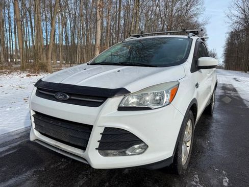 Used 2014 Ford Escape SE image 1