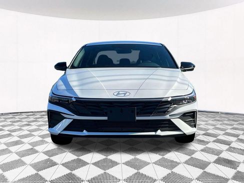 Used 2025 Hyundai Elantra Sport w/ Cargo Package image 20