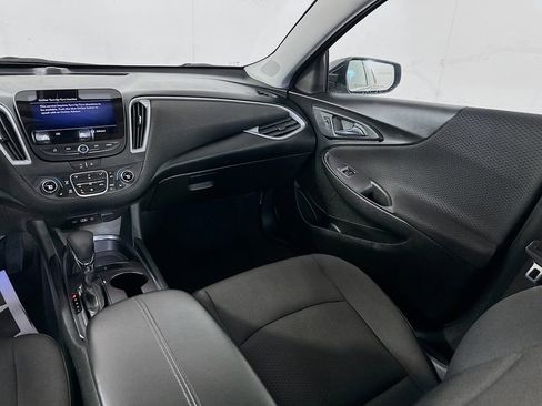 Used 2022 Chevrolet Malibu LT FWD image 24