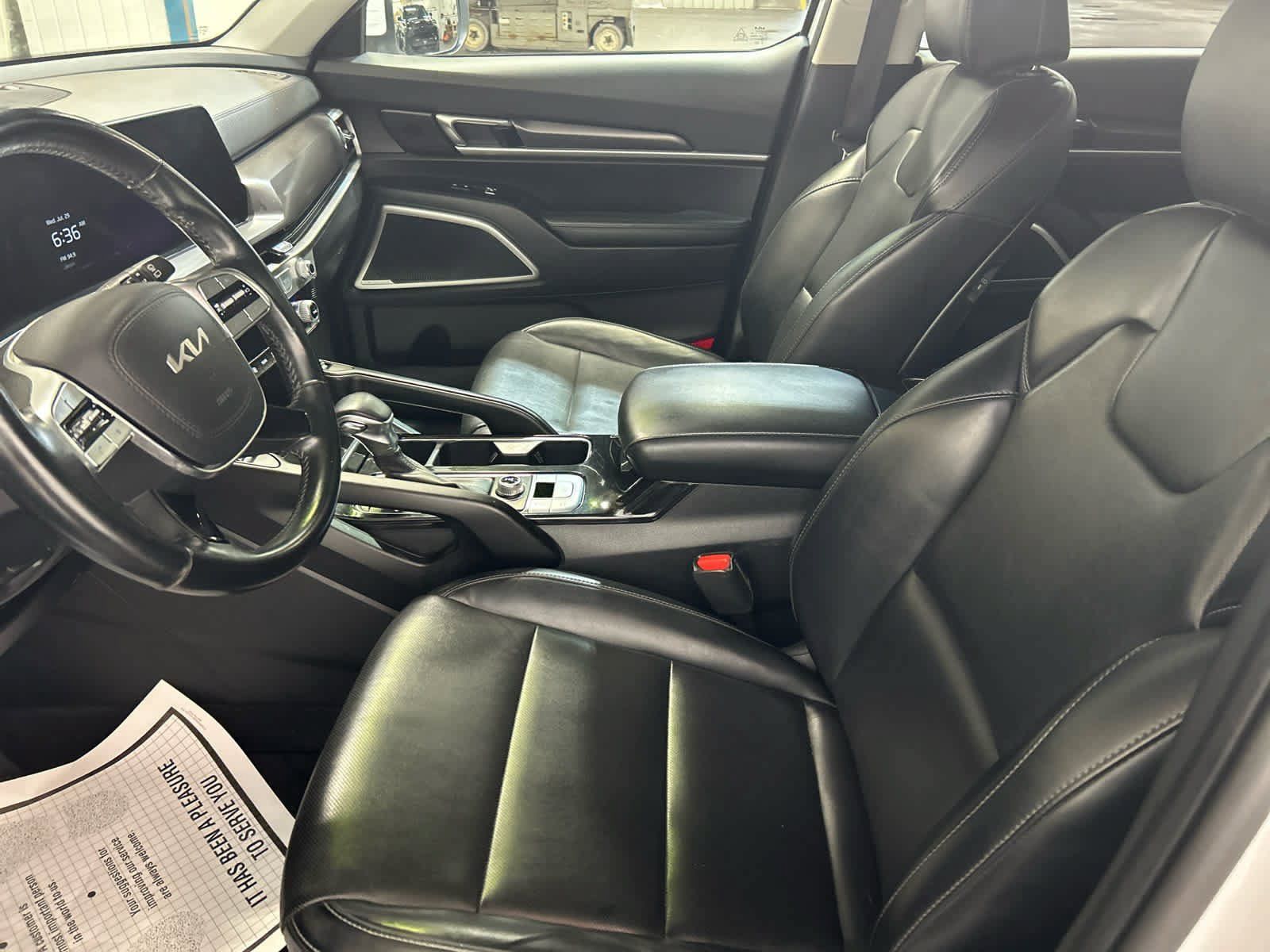 Used 2024 Kia Telluride S AWD/4WD image 8