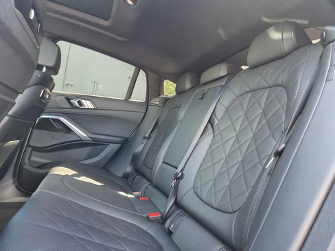 Used 2025 BMW X6 xDrive40i AWD/4WD image 24