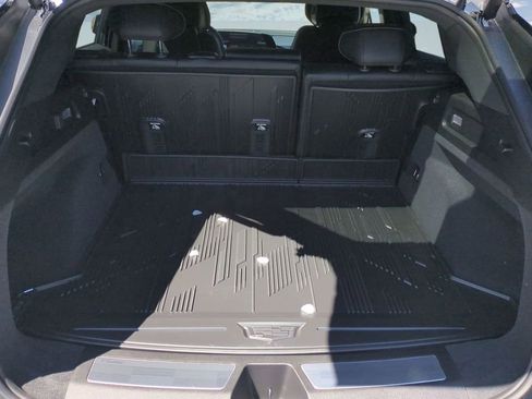 New 2026 Cadillac Lyriq Luxury image 15