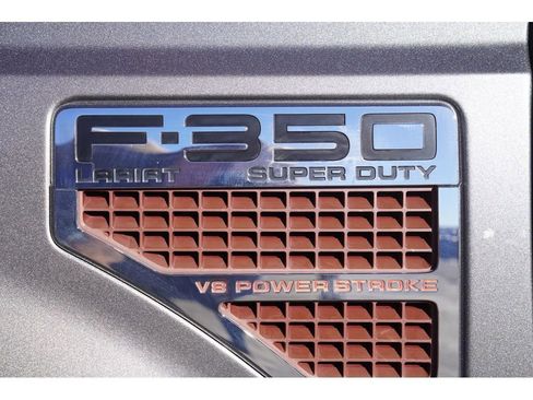 Used 2010 Ford F350 Lariat image 12