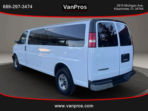 Used 2018 Chevrolet Express 3500 LT w/ LT Preferred Equipment Group image 3