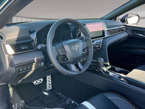 Used 2026 Toyota Camry SE w/ Multimedia Upgrade Package FWD image 15