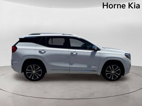Used 2019 GMC Terrain Denali FWD image 3