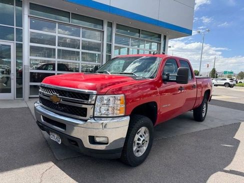 Used 2011 Chevrolet Silverado 2500 LT w/ Interior Plus Package AWD/4WD image 2