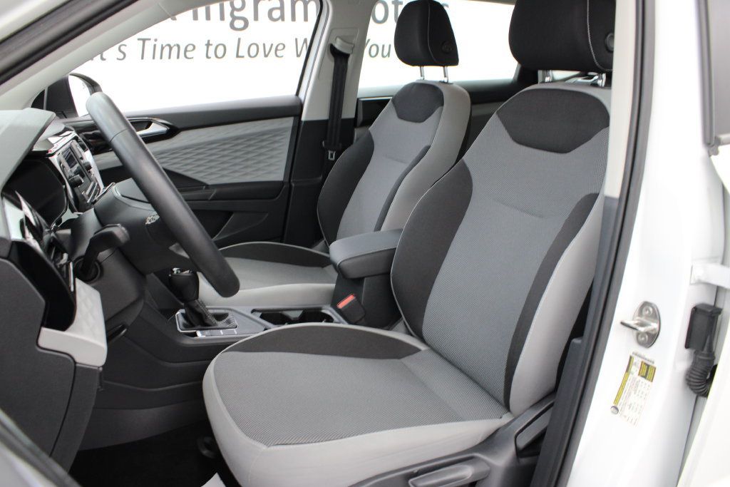 Used 2023 Volkswagen Taos S FWD image 14