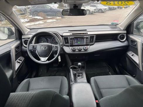 Used 2018 Toyota RAV4 LE image 36