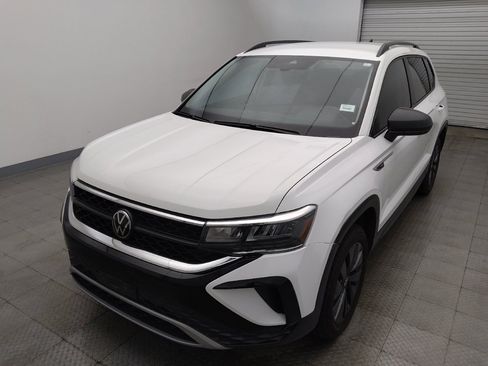 Used 2024 Volkswagen Taos S FWD image 15