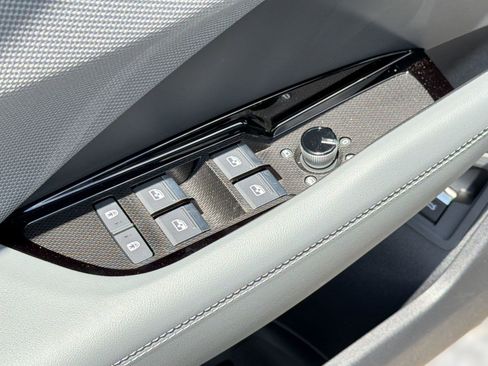 New 2026 Audi Q3 quattro 2.0T AWD/4WD image 11