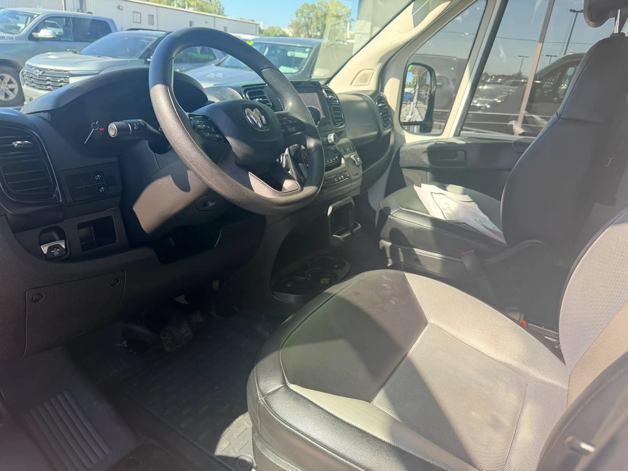 Used 2022 RAM ProMaster 2500 FWD image 7