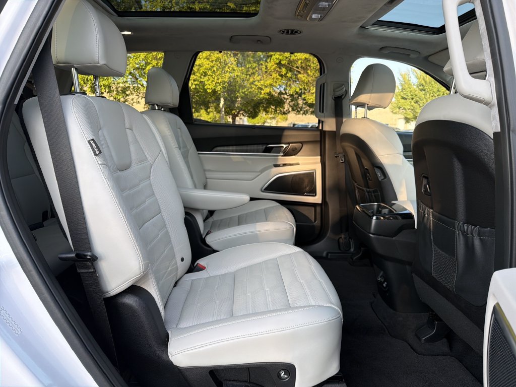 Used 2024 Kia Telluride SX Prestige AWD/4WD image 18
