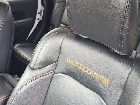 Used 2021 Jeep Gladiator Mojave image 20