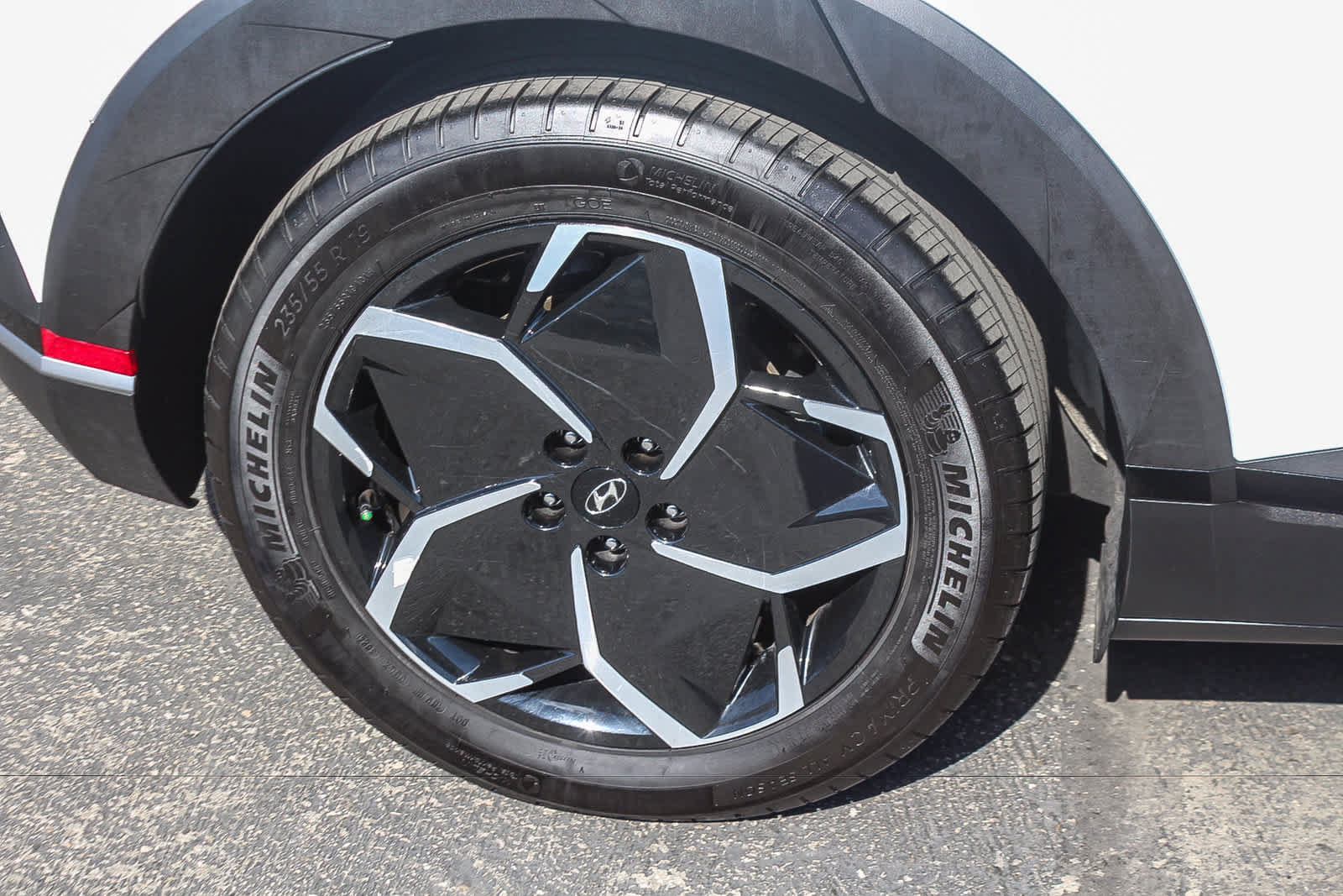 Certified 2024 Hyundai Ioniq 5 SE RWD image 11