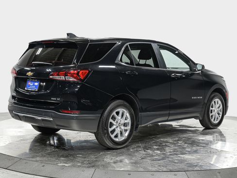 Used 2023 Chevrolet Equinox LT AWD/4WD image 8