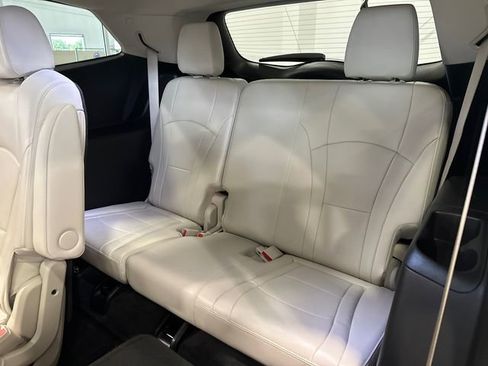 Used 2022 Buick Enclave Premium w/ Experience Buick Package image 33