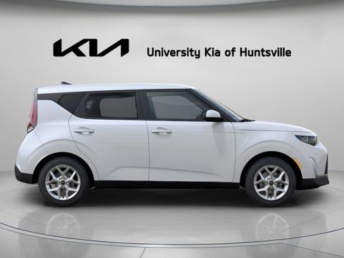 New 2025 Kia Soul LX image 10