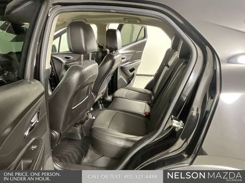 Used 2019 Buick Encore Sport Touring FWD image 12