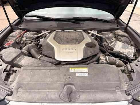 Used 2025 Hyundai Venue SEL FWD image 32