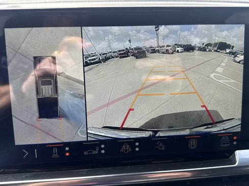 Used 2025 GMC Sierra 1500 SLT w/ SLT Premium Plus Package RWD image 18