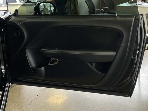 Used 2023 Dodge Challenger SRT Hellcat RWD image 17