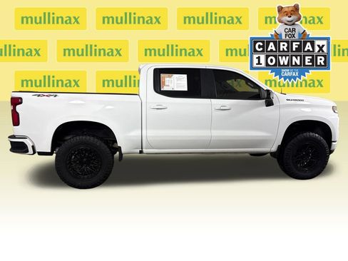 Used 2020 Chevrolet Silverado 1500 RST w/ All-Star Edition AWD/4WD image 2