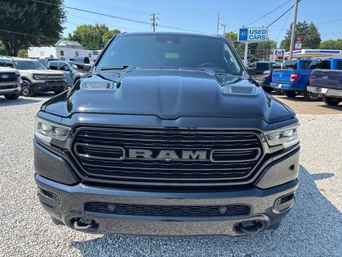 Used 2020 RAM 1500 Limited w/ Black Appearance Package AWD/4WD image 2