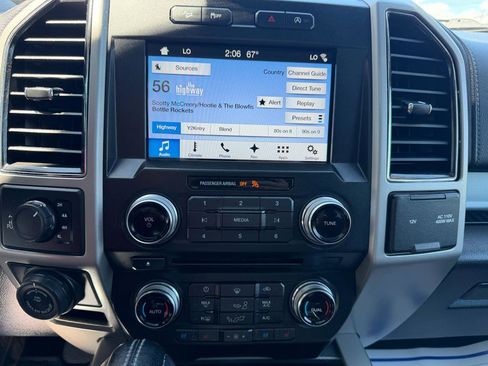 Used 2017 Ford F150 Lariat AWD/4WD image 12
