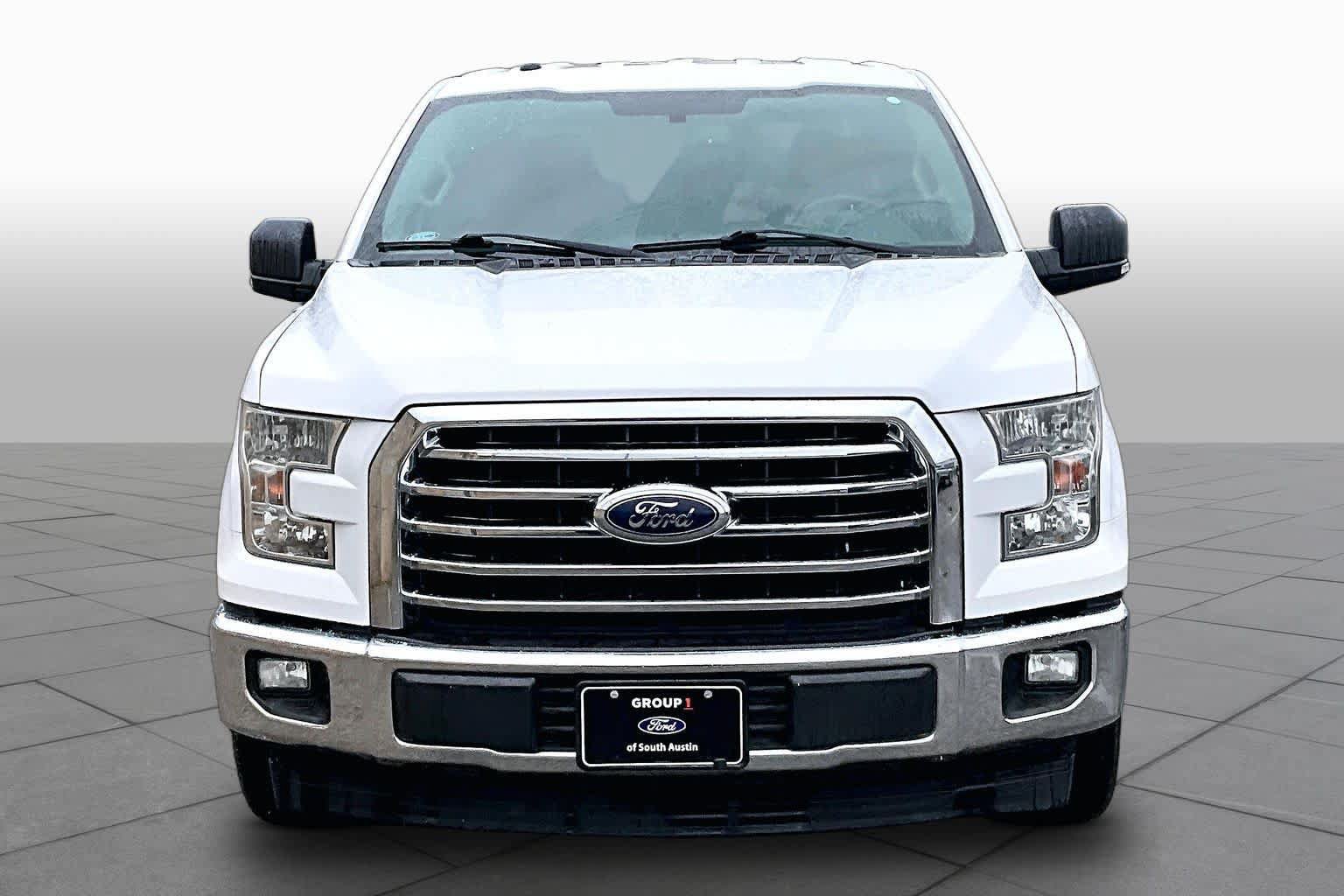 Used 2017 Ford F150 XLT w/ Equipment Group 302A Luxury RWD image 3