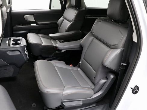 New 2025 Ford Expedition Max Active image 11