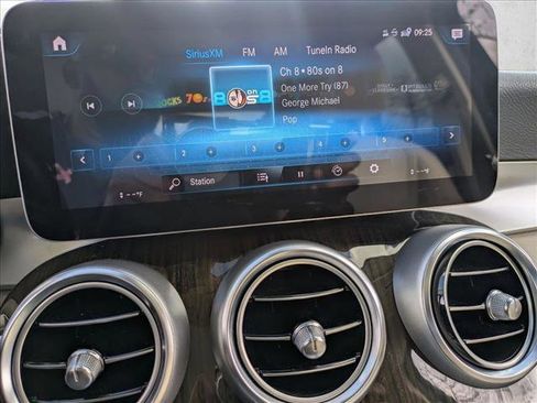 Used 2022 Mercedes-Benz GLC 300 image 11