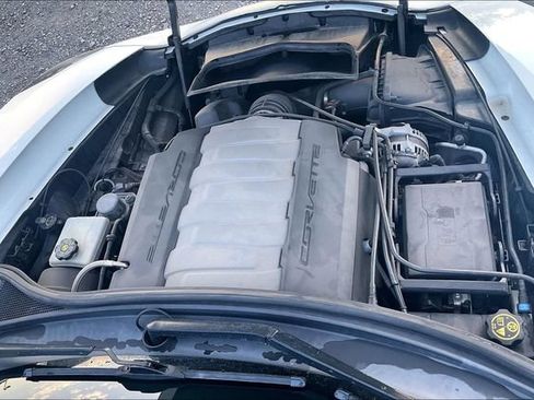 Used 2017 Chevrolet Corvette Stingray Convertible RWD image 28