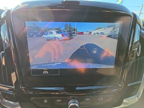 Used 2023 Chevrolet Traverse LT w/ LPO, Floor Liner Package AWD/4WD image 18