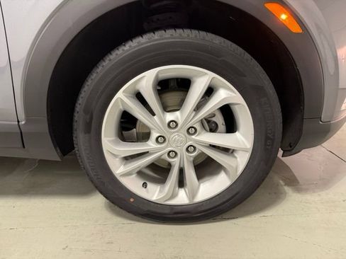 Used 2021 Buick Encore GX Preferred w/ Cold Weather Comfort Package FWD image 28