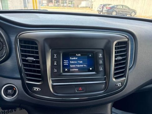 Used 2015 Chrysler 200 S w/ Comfort Group AWD/4WD image 17