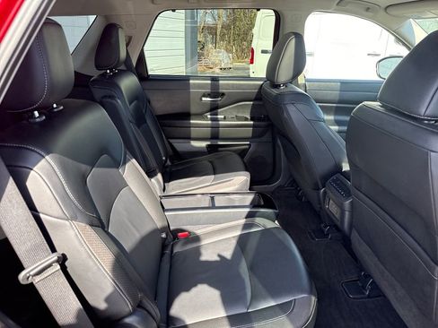 Used 2024 Nissan Pathfinder SL w/ SL Premium Package image 30