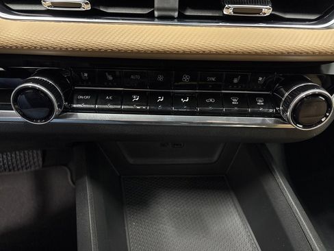 New 2026 Chevrolet Equinox ACTIV w/ Convenience Package III image 20