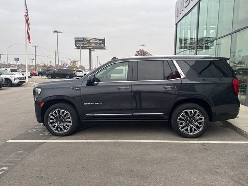 Used 2023 GMC Yukon Denali Ultimate image 8