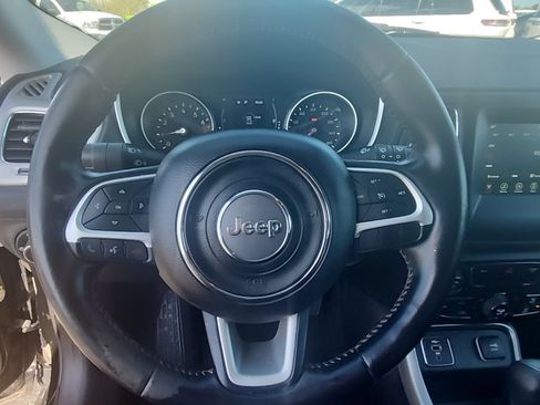 Certified 2020 Jeep Compass Latitude FWD image 7