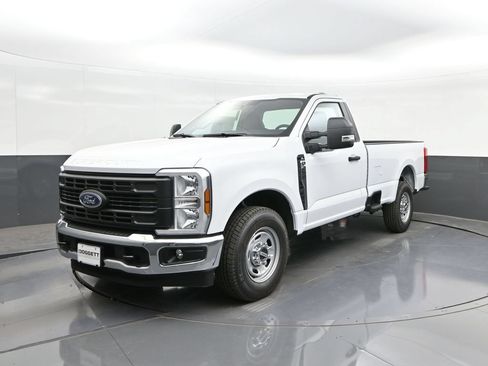 New 2026 Ford F250 XL w/ XL Chrome Package RWD image 28