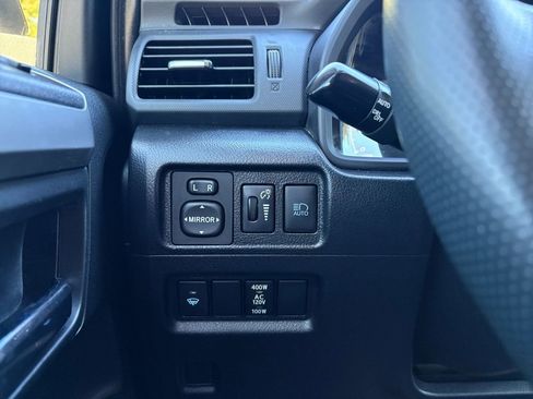 Used 2020 Toyota 4Runner Limited image 4