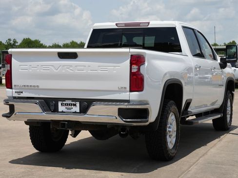 Used 2022 Chevrolet Silverado 2500 LTZ w/ LTZ Convenience Package AWD/4WD image 3