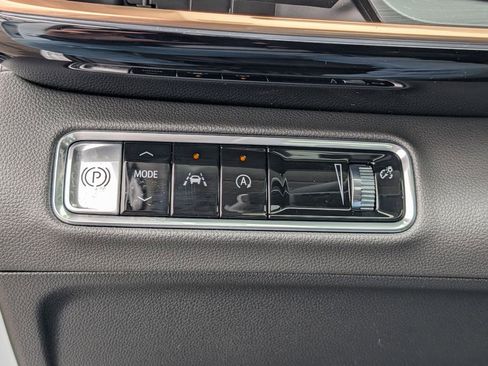 New 2026 Buick Envision Avenir image 36