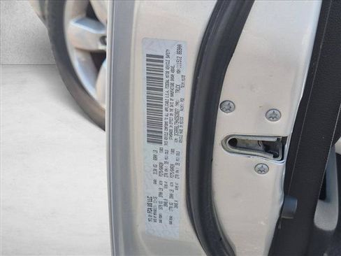 Used 2017 RAM 1500 Big Horn RWD image 14