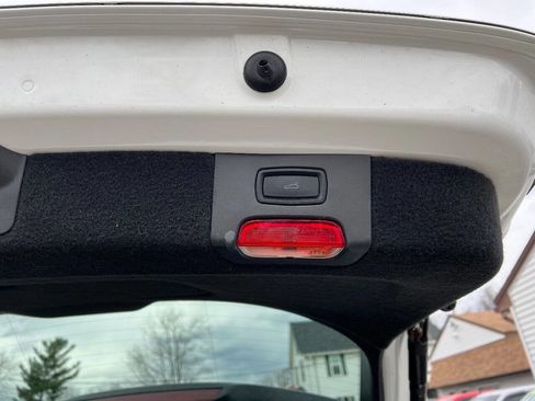 Used 2014 Porsche Cayenne S image 10