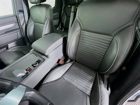 Certified 2024 Land Rover Discovery Dynamic SE image 22