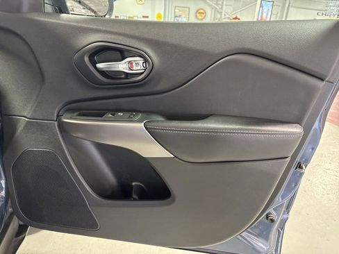 Certified 2021 Jeep Cherokee Limited w/ Elite Package image 43