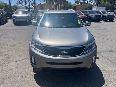 Used 2015 Kia Sorento LX FWD image 43